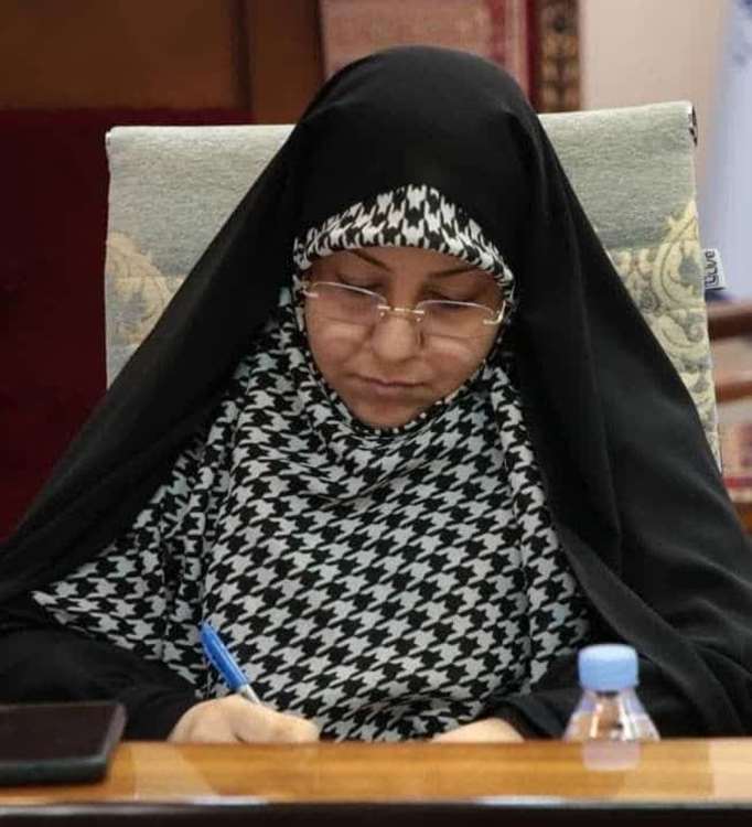 قیومی مشاور وزیر امور زنان
 
