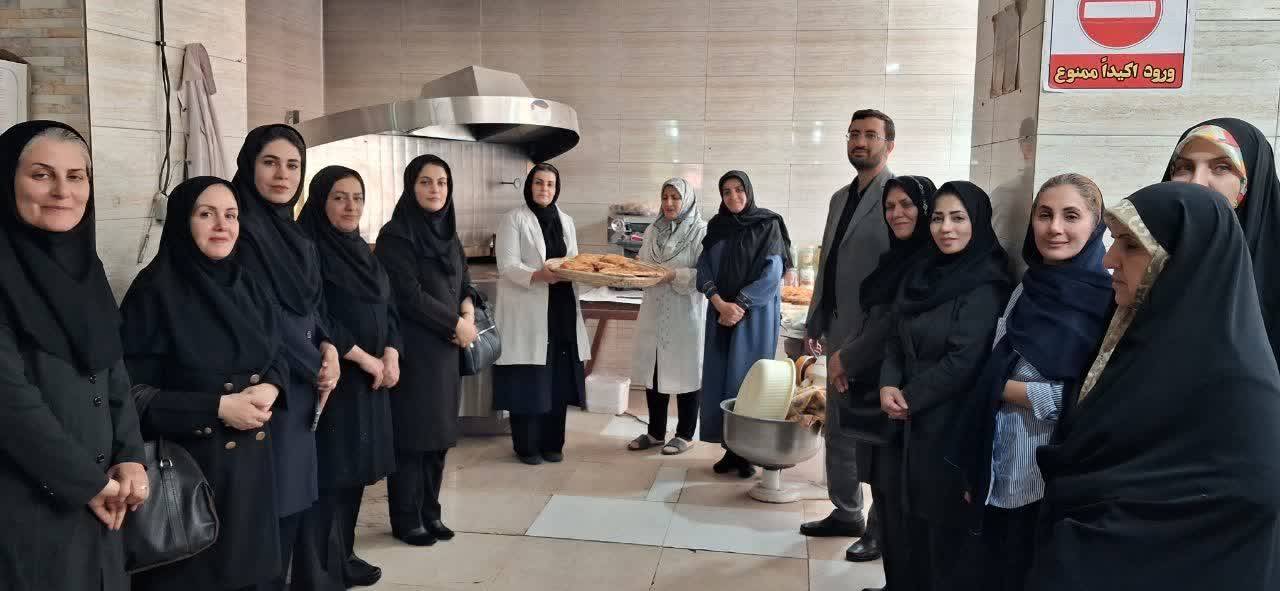 بازدید ترویجی از فروشگاه اورس؛ گامی برای رفع چالش‌های تولیدات خانگی بانوان روستایی آسارا