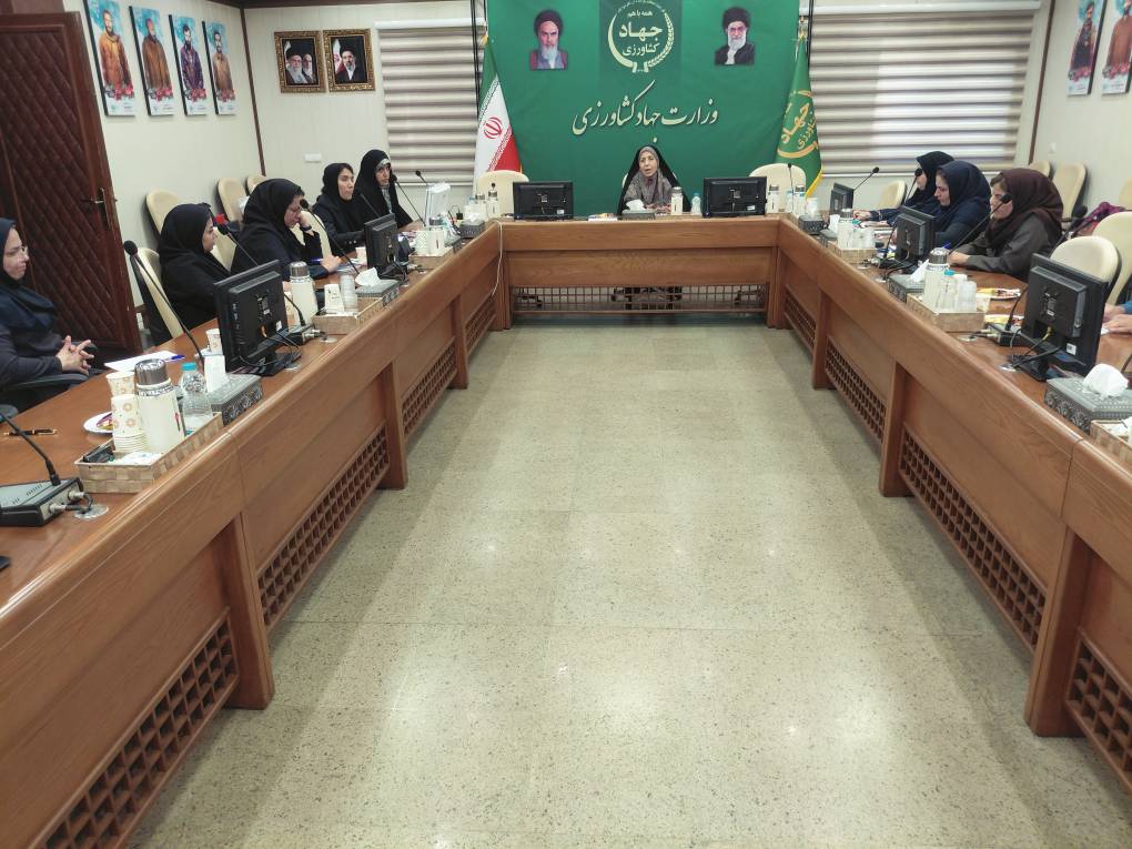 سفیران کسب‌وکار، بازوان فعال وزارت جهاد کشاورزی در استان‌ها برای توسعه اقتصاد خانواده هستند 